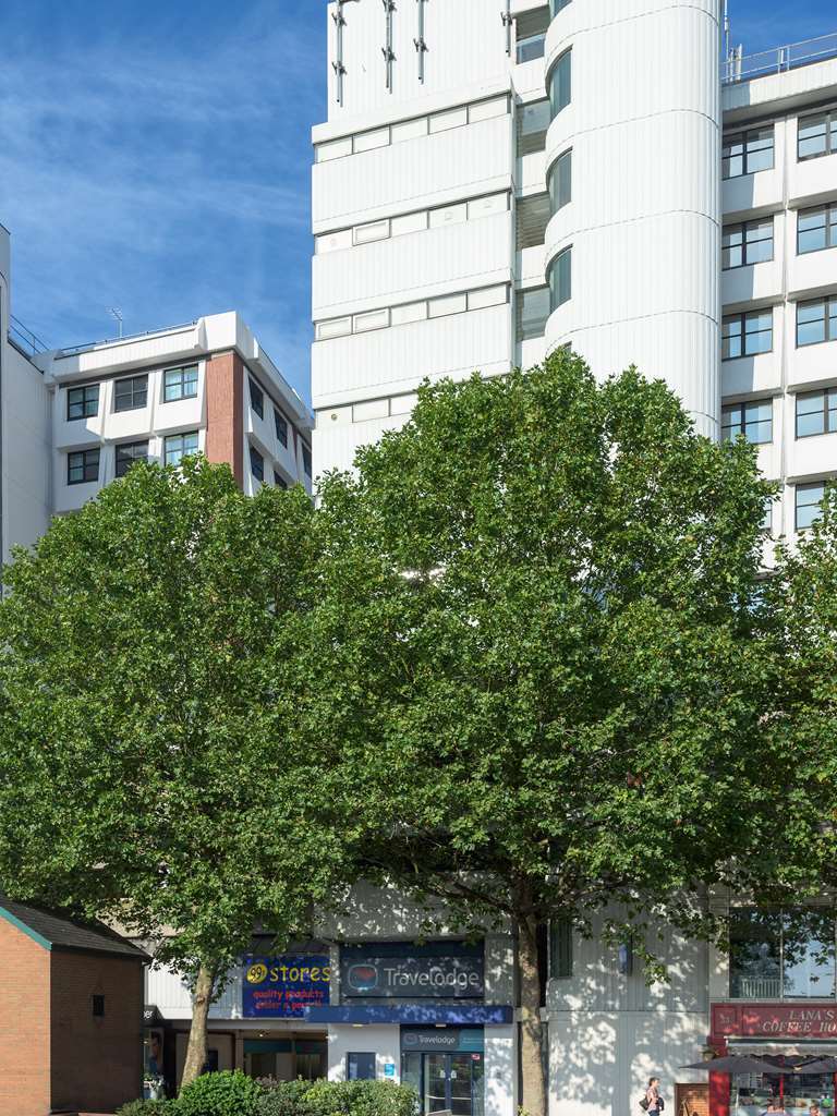 Travelodge Kingston Upon Thames Central London Exteriör bild